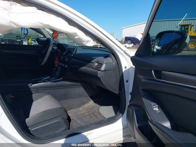 Honda ACCORD LX 2018 1HGCV1F19JA036416 Image 5