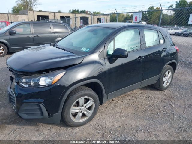 3GNCJNSB0KL285821 Chevrolet TRAX LS