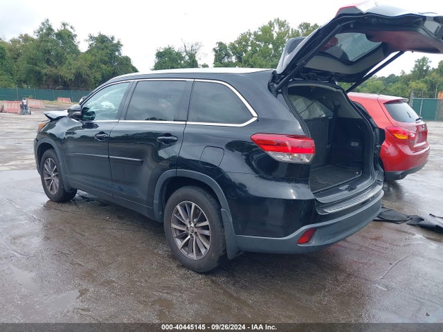 Toyota Highlander Xle 2017 5TDJZRFH8HS442657 Image 3