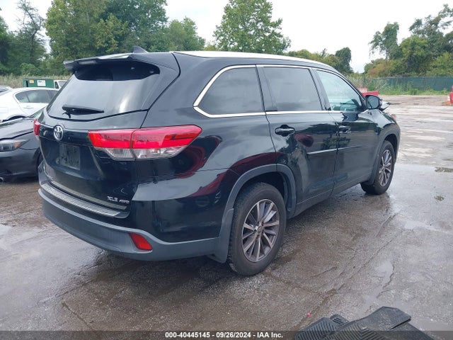 Toyota Highlander Xle 2017 5TDJZRFH8HS442657 Image 4