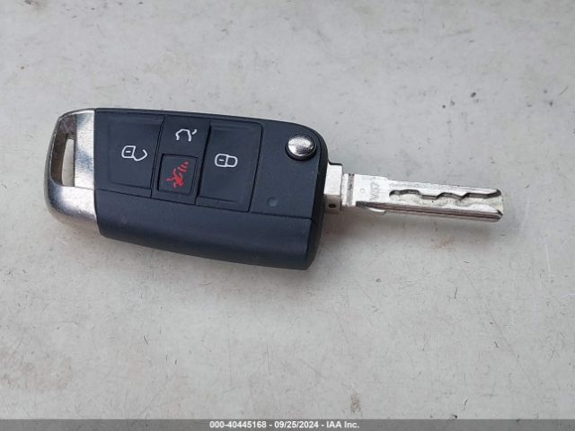 3VW5T7AU1FM075509 Volkswagen Golf Gti 2.0t S 4-door