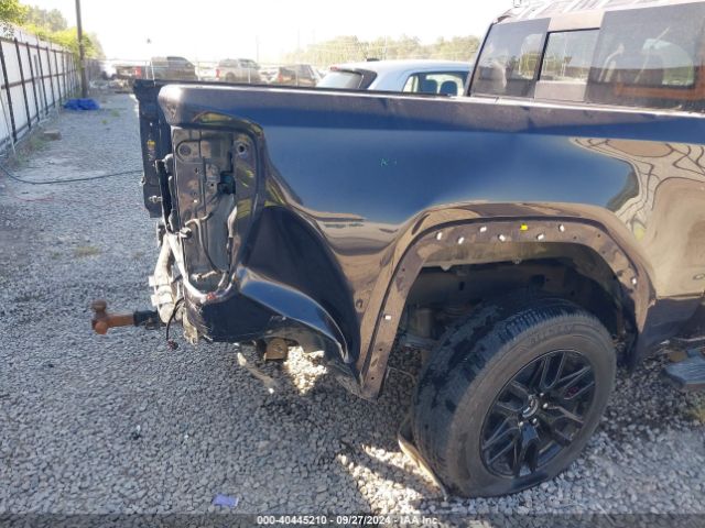 3GTPHCET2NG565400 GMC Sierra 1500 2wd  Short Box Elevation