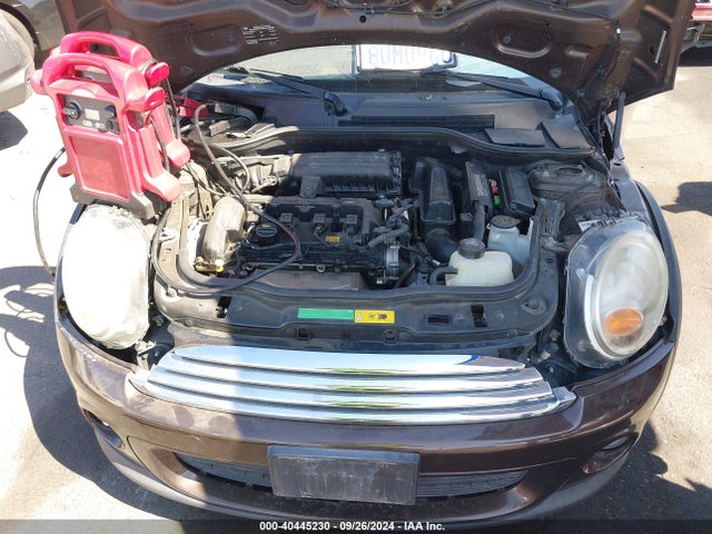 2011 MINI COOPER WMWSU3C53BT094900 Photo 9
