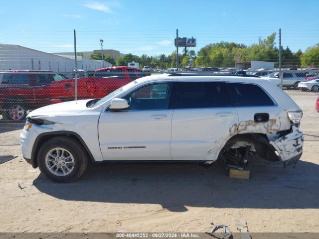 1C4RJFAG0KC728048 Jeep Grand Cherokee Laredo E 4x4