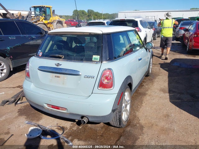 2013 MINI HARDTOP WMWSU3C56DT682437 Photo 3