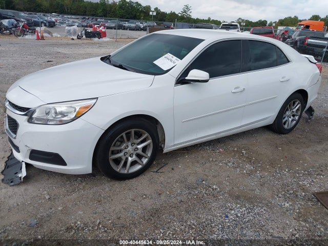 Chevrolet MALIBU 1LT 2015 1G11C5SL7FF198297 Image 2