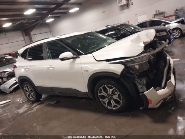 KNDERCAA9M7140856 KIA SELTOS EX