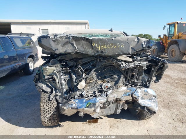 Chevrolet Silverado 1500 1lt 2018 3GCPCRECXJG614693 Image 12
