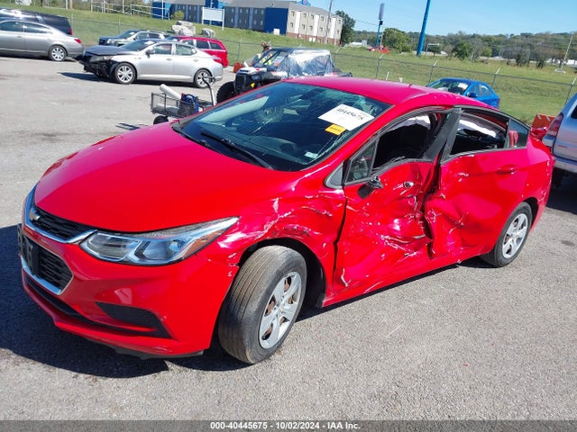 Chevrolet Cruze Ls Auto 2017 1G1BC5SM7H7179386 Image 2