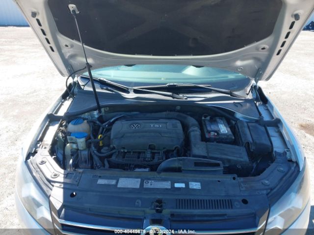 1VWBS7A33EC082135 Volkswagen Passat 1.8t Se