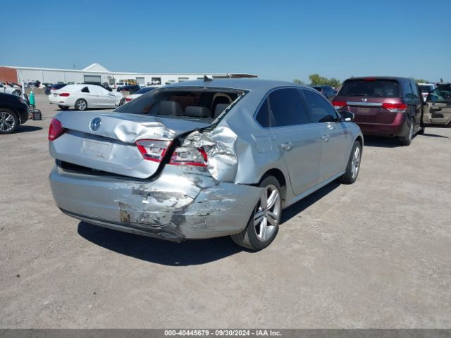 1VWBS7A33EC082135 Volkswagen Passat 1.8t Se