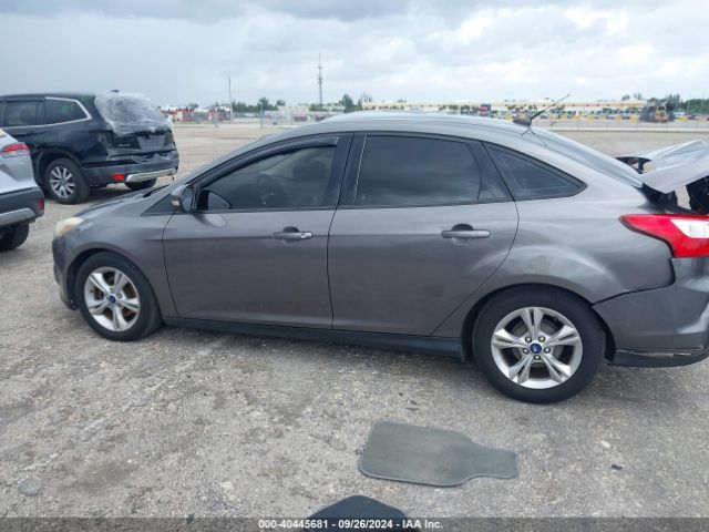 1FADP3F25EL458393 Ford FOCUS SE