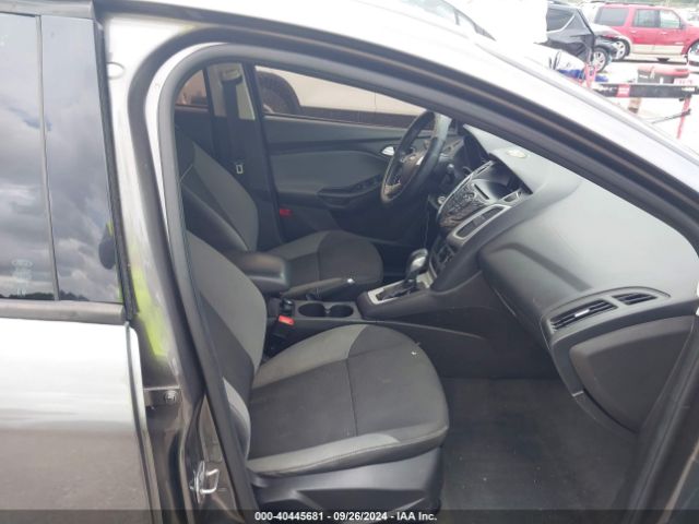1FADP3F25EL458393 Ford FOCUS SE