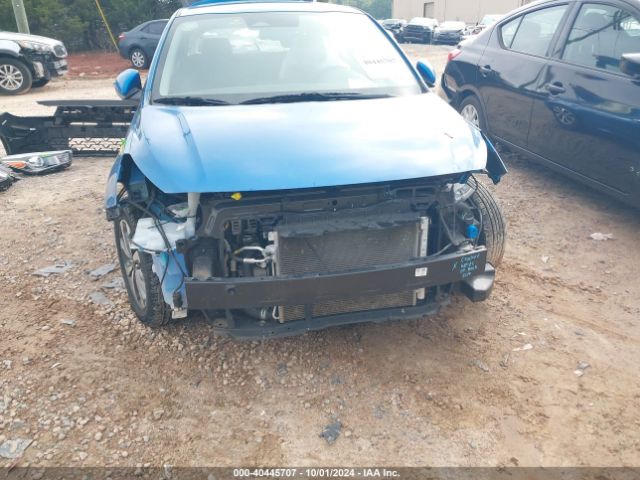 3KPA25AD6ME407010 KIA Rio 5-door S