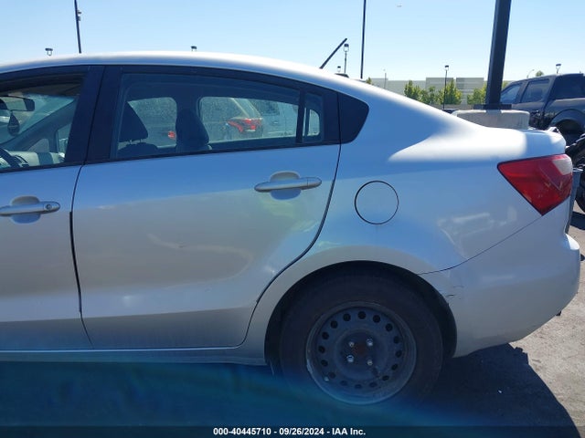 KNADM4A32F6520659 KIA RIO LX