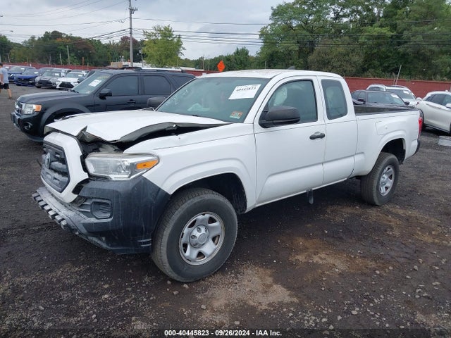 Toyota Tacoma Sr 2016 5TFRX5GN4GX056719 Image 2