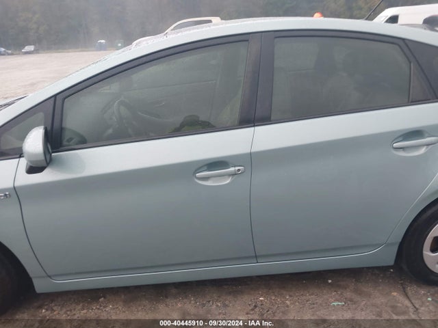 Продажа на аукционе авто 2013 Toyota Prius Three, vin: JTDKN3DU1D5646326, номер лота: 40445910