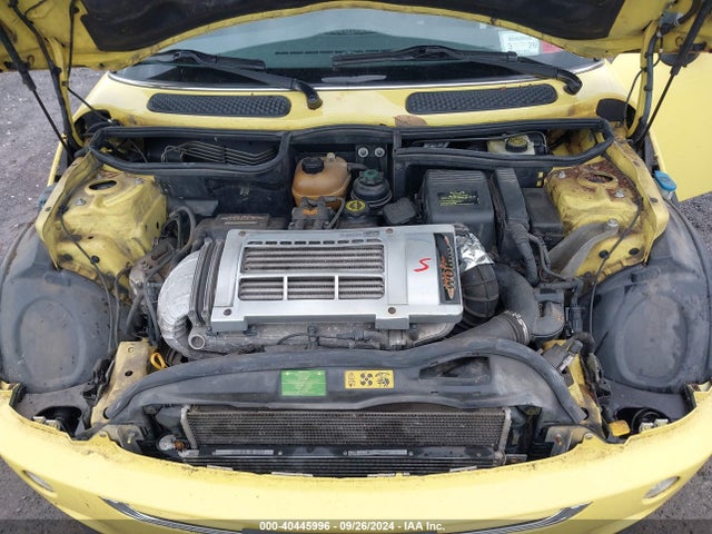 2004 MINI COOPER S WMWRE33444TD84166 Photo 9