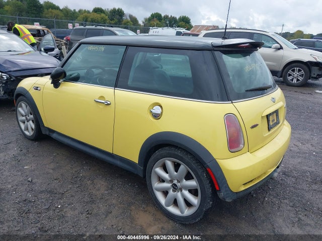 2004 MINI COOPER S WMWRE33444TD84166 Photo 2