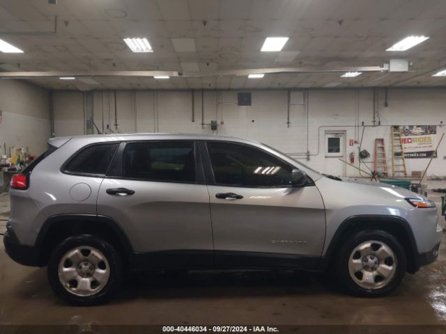 1C4PJLAB6FW731549 Jeep Cherokee Sport