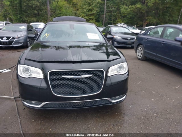 Chrysler 300 Anniversary Edition 2016 2C3CCAAG6GH170539 Image 12