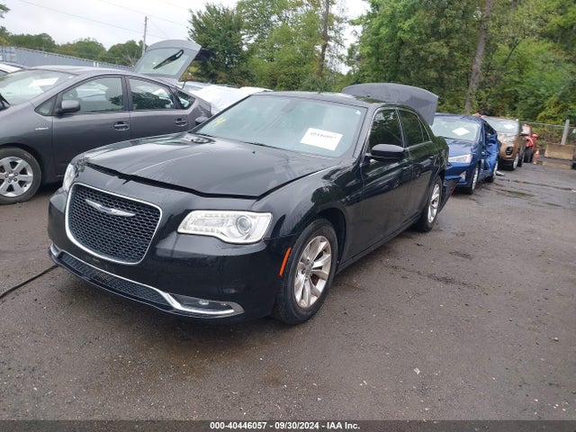 Chrysler 300 Anniversary Edition 2016 2C3CCAAG6GH170539 Image 2