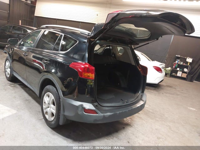 Toyota RAV4 LE 2015 2T3BFREV6FW337955 Image 3