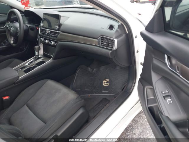 1HGCV1F16KA017579 Honda ACCORD LX
