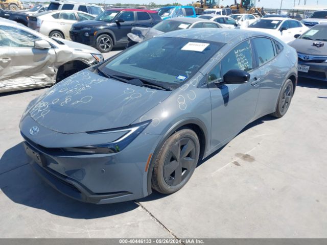 JTDACAAU9R3027468 Toyota Prius Le