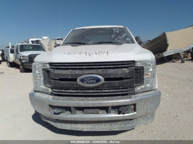 1FT7W2BT5JEC77666 Ford F-250 Xl