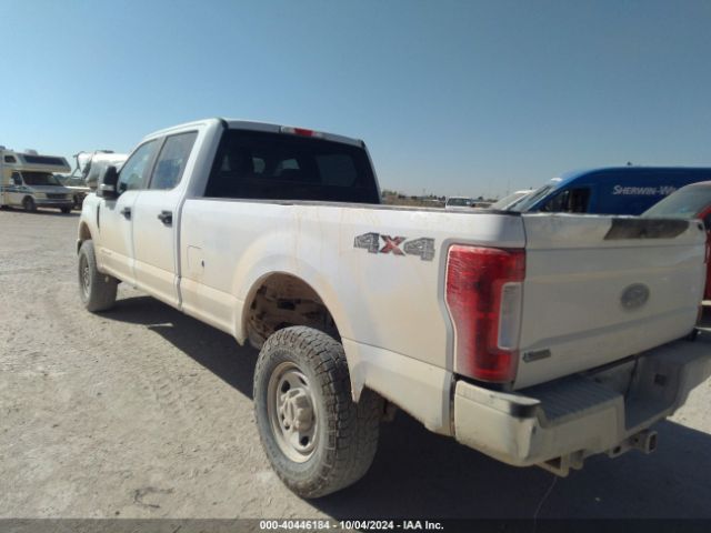 1FT7W2BT5JEC77666 Ford F-250 Xl