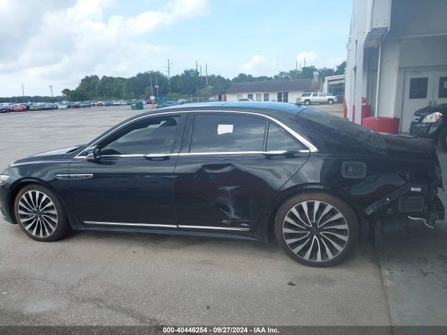 1LN6L9AP0H5627826 Lincoln Continental Black Label