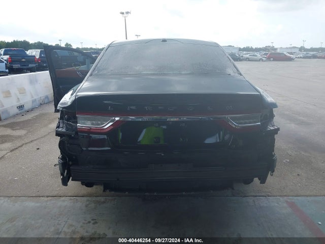 1LN6L9AP0H5627826 Lincoln Continental Black Label