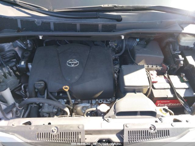 5TDYZ3DC7HS782515 Toyota Sienna Xle 8 Passenger