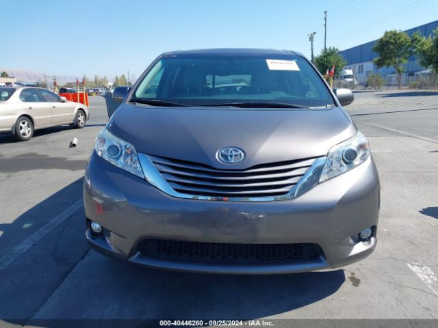 5TDYZ3DC7HS782515 Toyota Sienna Xle 8 Passenger