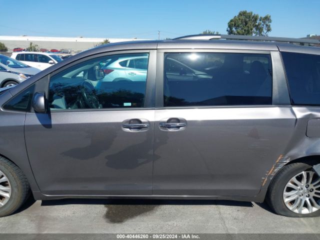 5TDYZ3DC7HS782515 Toyota Sienna Xle 8 Passenger