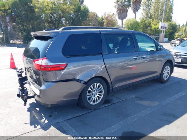 5TDYZ3DC7HS782515 Toyota Sienna Xle 8 Passenger