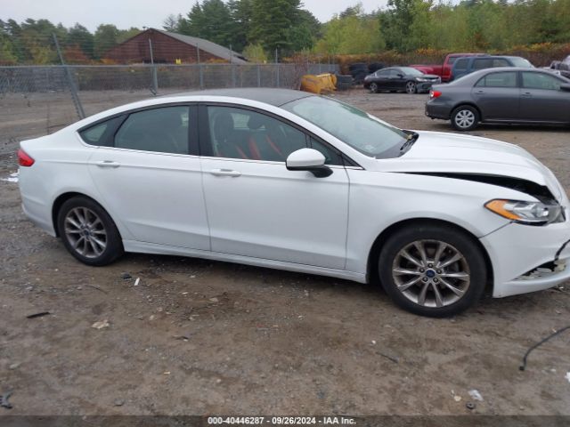 3FA6P0H75HR318219 Ford FUSION SE