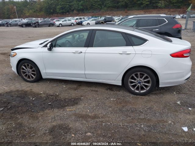 3FA6P0H75HR318219 Ford FUSION SE