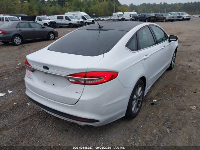 3FA6P0H75HR318219 Ford FUSION SE