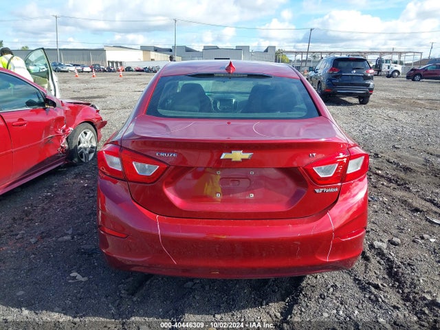 1G1BE5SM5J7111572 Chevrolet Cruze Lt Auto