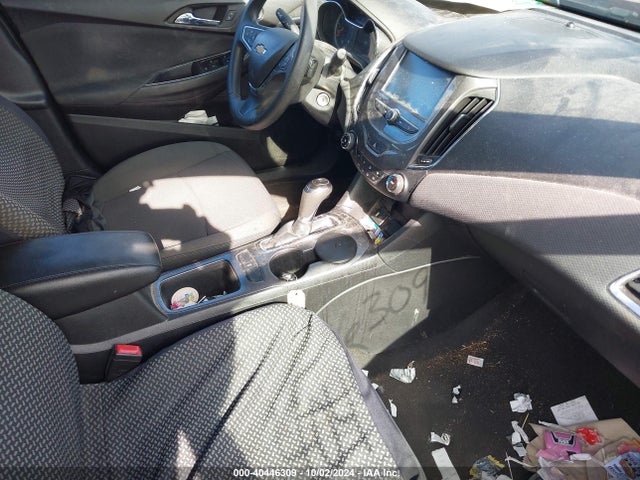 1G1BE5SM5J7111572 Chevrolet Cruze Lt Auto