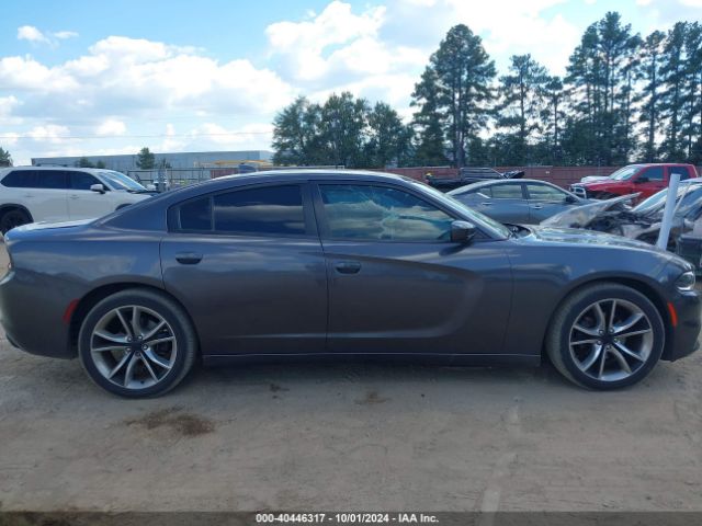 2C3CDXHG2FH721814 Dodge Charger Sxt