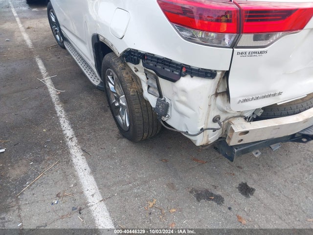 Toyota Highlander Limited Platinum 2019 5TDDZRFH4KS998064 Image 18