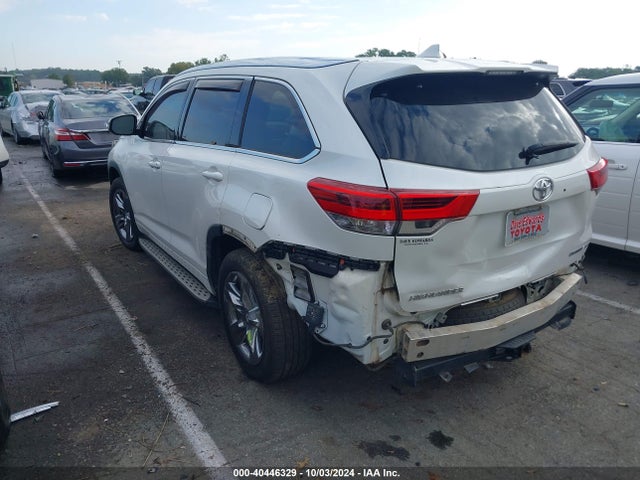 Toyota Highlander Limited Platinum 2019 5TDDZRFH4KS998064 Image 3