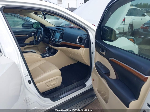 Toyota Highlander Limited Platinum 2019 5TDDZRFH4KS998064 Image 5