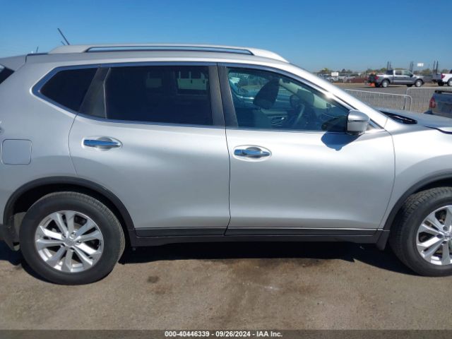 5N1AT2MN2GC888140 Nissan ROGUE SV