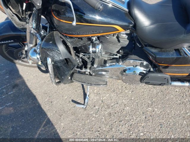 2022 HARLEY-DAVIDSON FLHTK 1HD1KEF15NB652733 Photo 8