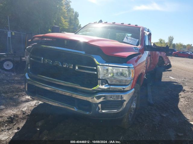 3C6UR5HL8NG295457 RAM 2500 Tradesman  4x4 8' Box