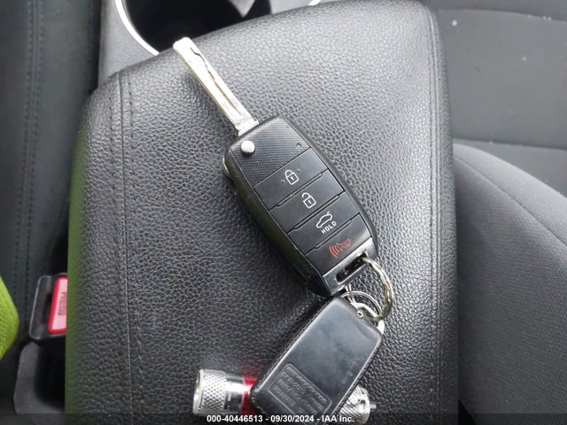 KIA Optima Lx 2015 KNAGM4A78F5658857 Image 11
